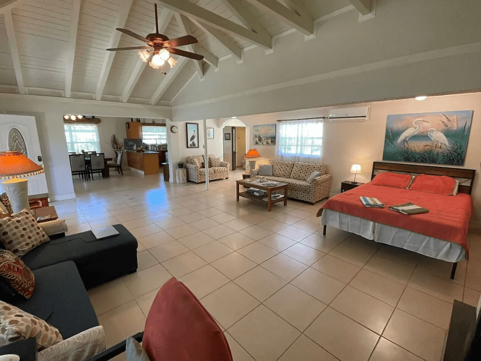 Lime Villa open-concept living space with kitchen